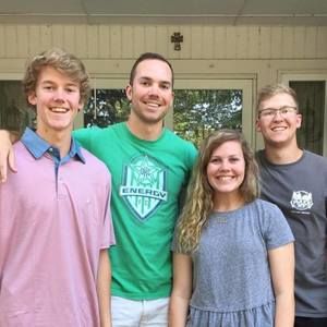 Meet your Posher, Aimee